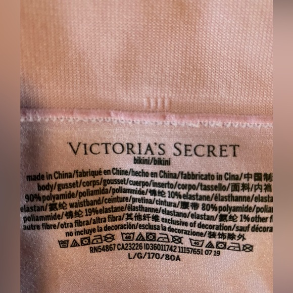 17 pairs of Victoria secret undies - Picture 3 of 4